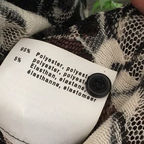 Sheer Black Top - Picture 6 of 7